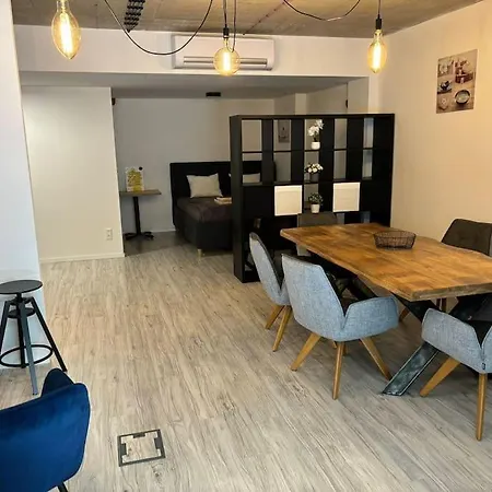 Yaya * براتسيلافا