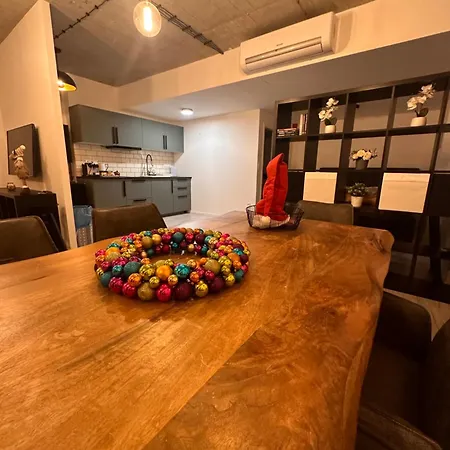 Yaya * براتسيلافا